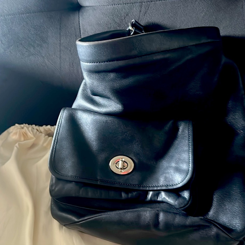 Authentic Coach Black Legacy Archival Leather Bucket Bag 21193